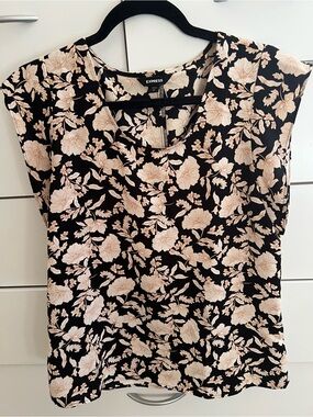 Express Black Cap-Sleeve Top with Cream Floral Print